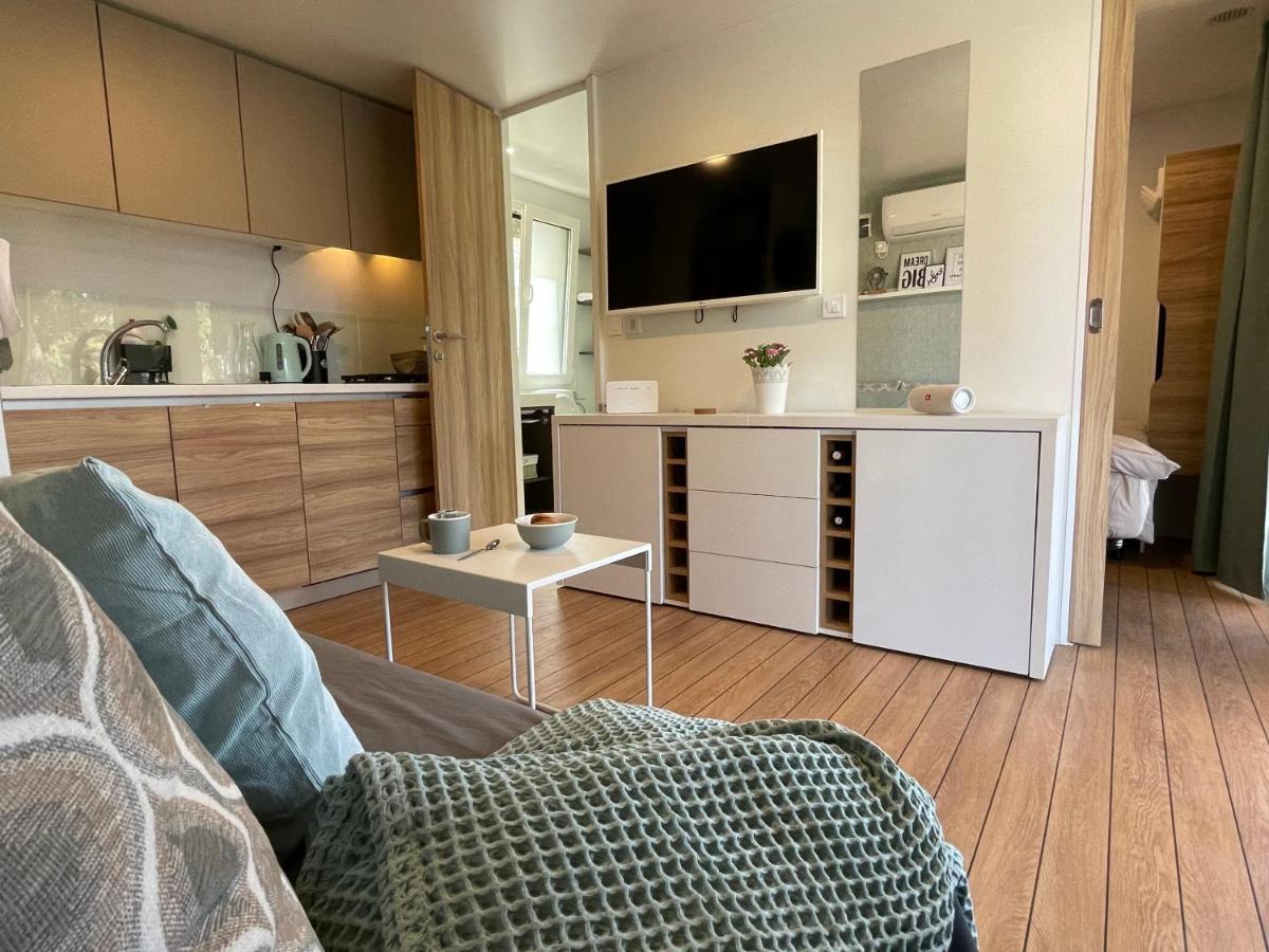 Harmonia Mobile Home Rovinj Exterior foto