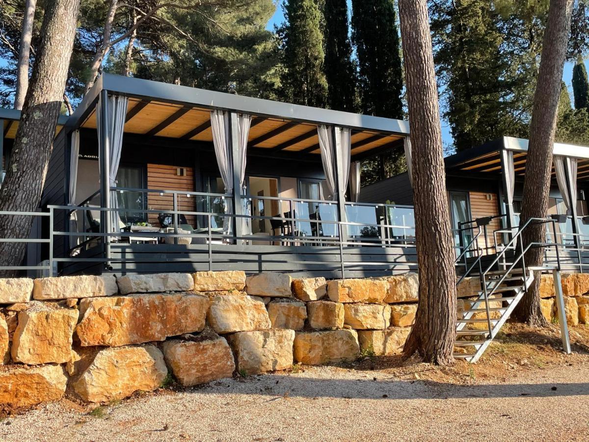 Harmonia Mobile Home Rovinj Exterior foto